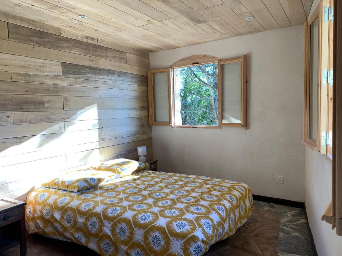 Gite Les Cabanes De Fallot Pour 15 Personnes - Piscine Naturelle L'isle-Bouzon エクステリア 写真
