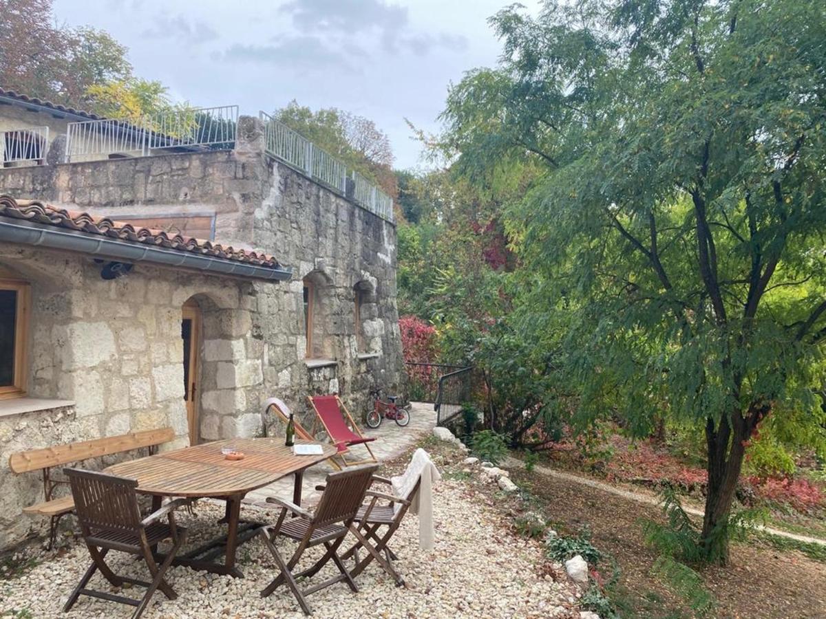 Gite Les Cabanes De Fallot Pour 15 Personnes - Piscine Naturelle L'isle-Bouzon エクステリア 写真